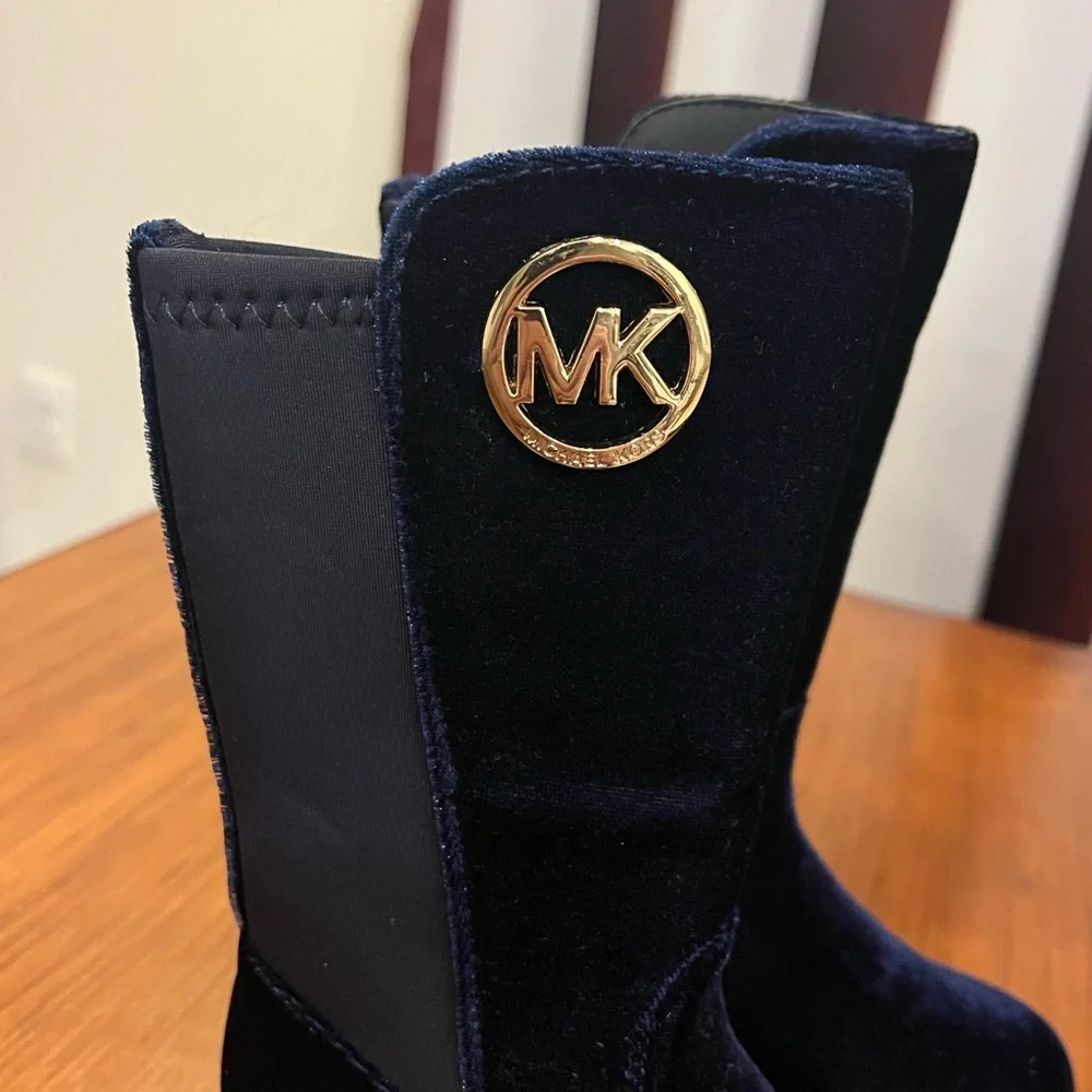 Michael Kors Emma Lily velour Boots new navy blue Girls Toddlers Size 5